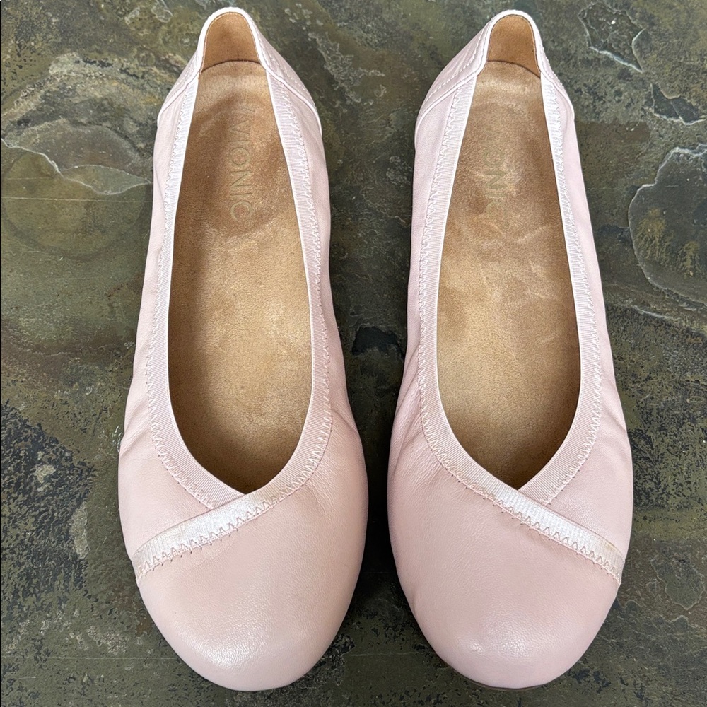 Vionic Caroll Flat ~ Wide Width - image 4